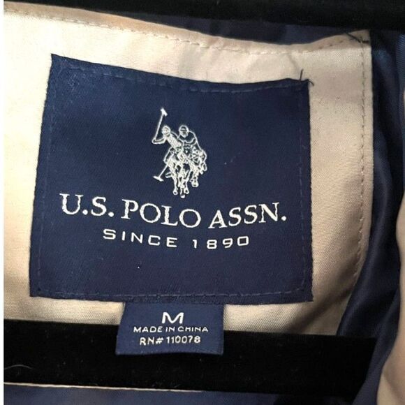 New U.S. Polo Association Men's Puffer Vest in Champagne SZ M - Picture 3 of 6